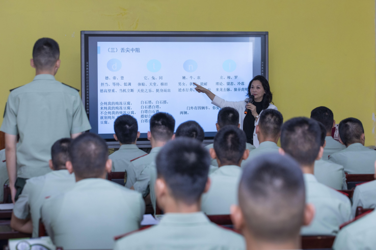 武警广西总队：传承红色基因 锻造宣讲尖兵